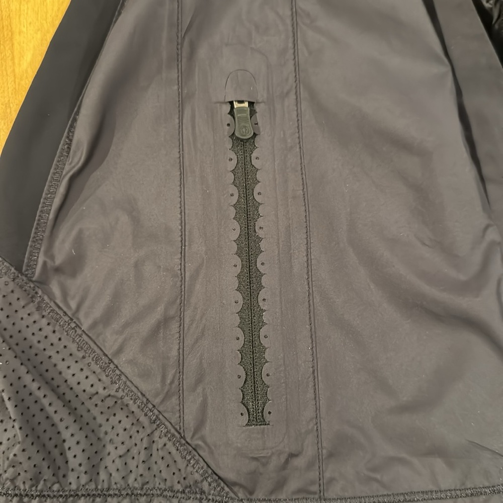 Lululemon Athletic Black Polyester Lightweight Zi… - image 6